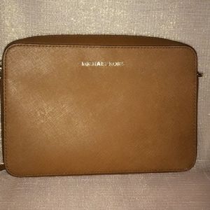 Michael Kors Saffiano Crossbody Purse